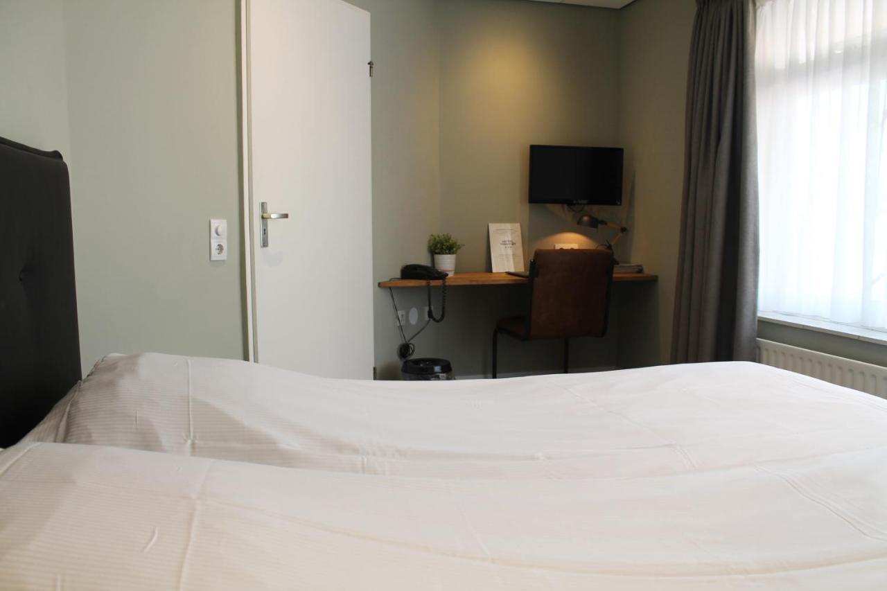 Hotel Triniteit Terneuzen Oda fotoğraf